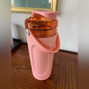 Brumate Multishaker 26oz Peach